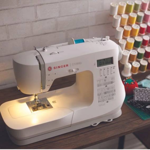 C7290Q Sewing and Quilting Machine D24053 SINGER Machines