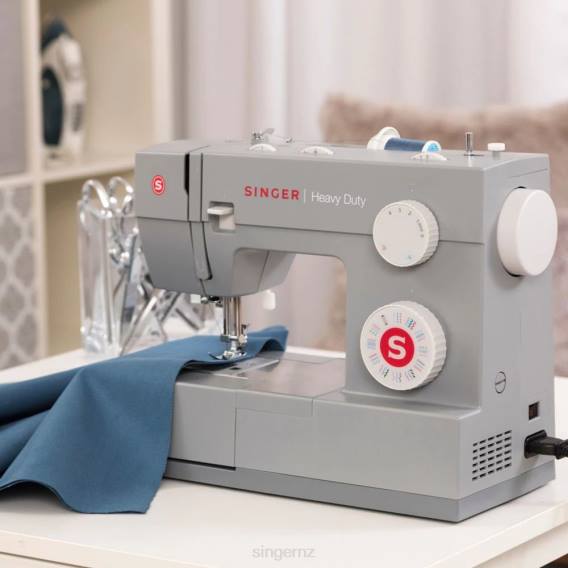 Heavy Duty 4452 Sewing Machine D24025 SINGER Machines