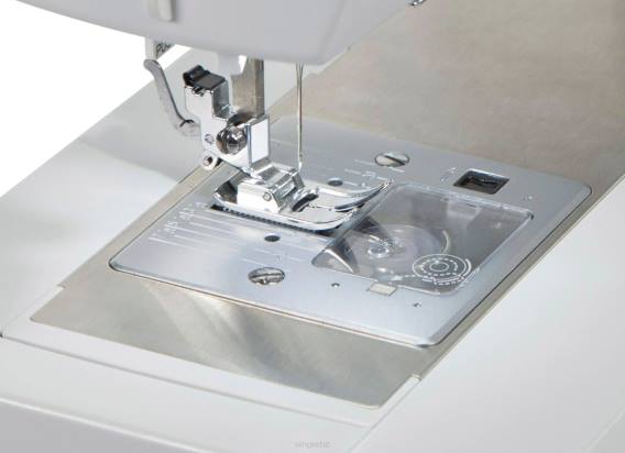 Heavy Duty 44S Sewing Machine D24034 SINGER Machines